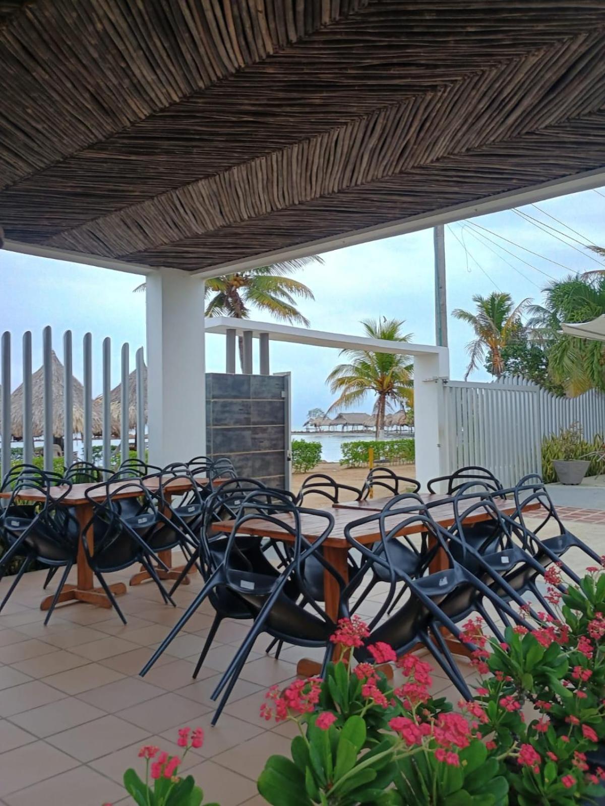 Hotel La Fragata Coveñas Екстериор снимка