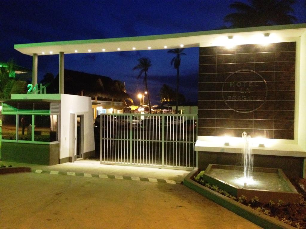 Hotel La Fragata Coveñas Екстериор снимка